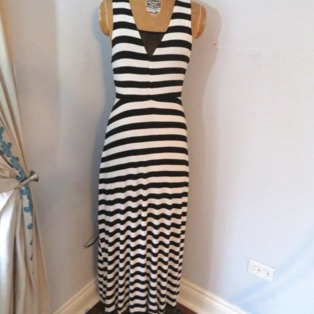 Monteau Black and Ivory Knit Maxi Dress